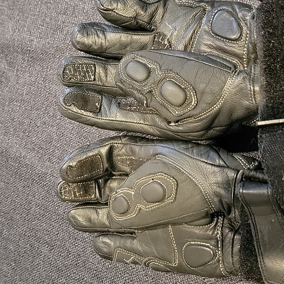 Motorcycle gloves - Picture 3 of 12